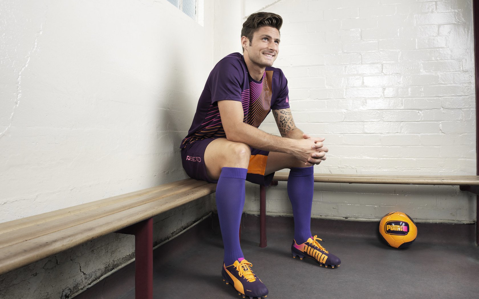 Kaiyun官方登录入口-拜仁快速传切打穿对手阵型，拜仁打法叫什么