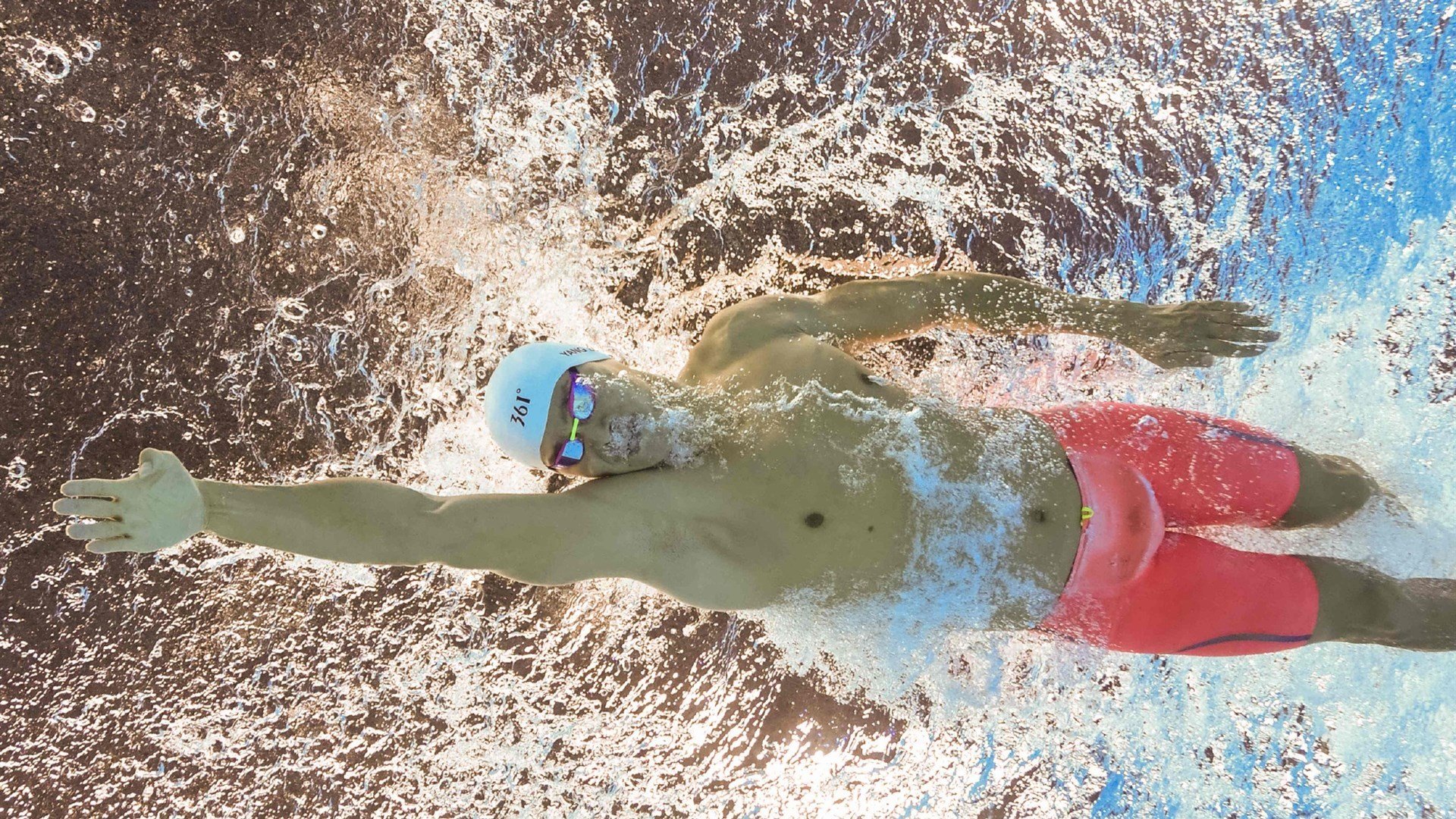 KAIYUN 中国大陆-库里训练画面曝光状态依旧上佳,库里最新训练照这个发型太帅了继续期待